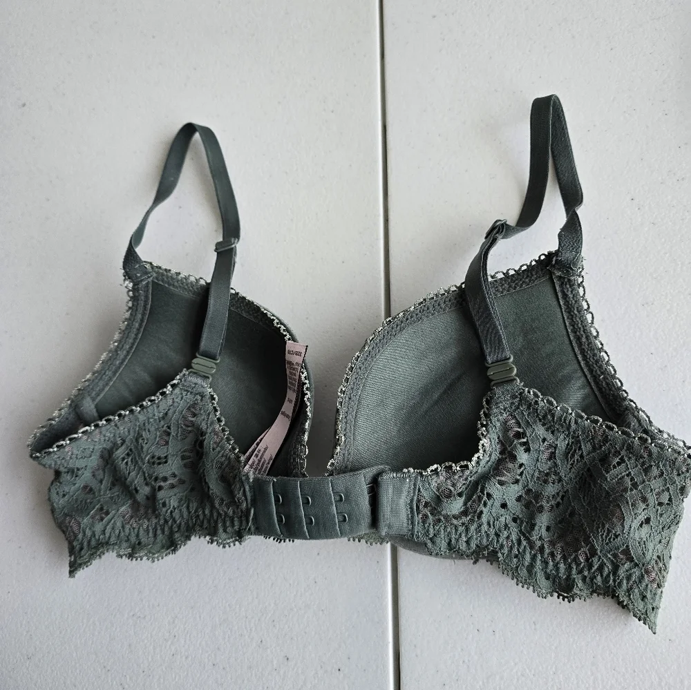 Victoria's Secret Dream Angels Push-up Green size  32B